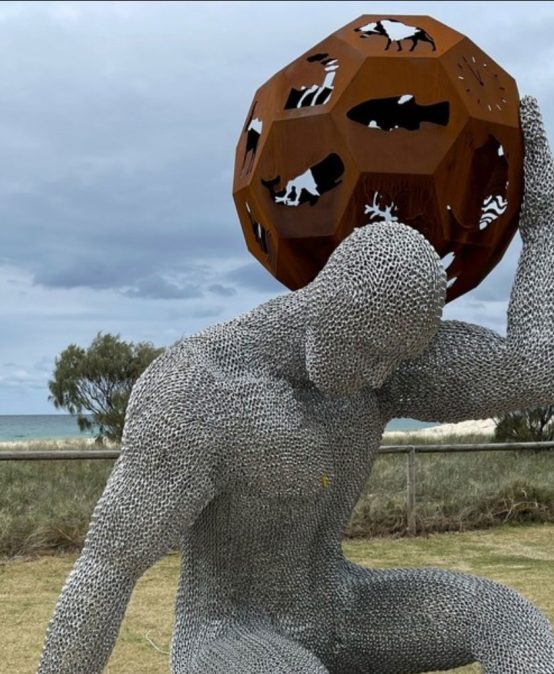 Recently I went to Swell Sculpture Festival in Currumbin, Queensland.